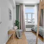 Lovely Center With Amazing Views And Free Parking! *