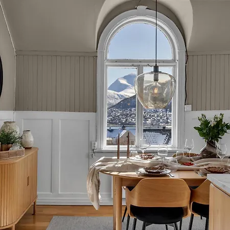 Lovely Center With Amazing Views And Free Parking! * Tromso