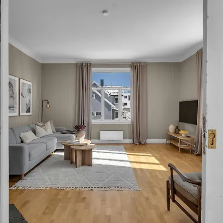Lovely Center With Amazing Views And Free Parking! Apartmán *