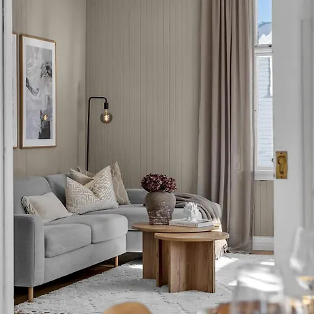 Apartment Lovely Center With Amazing Views And Free Parking! Tromsø