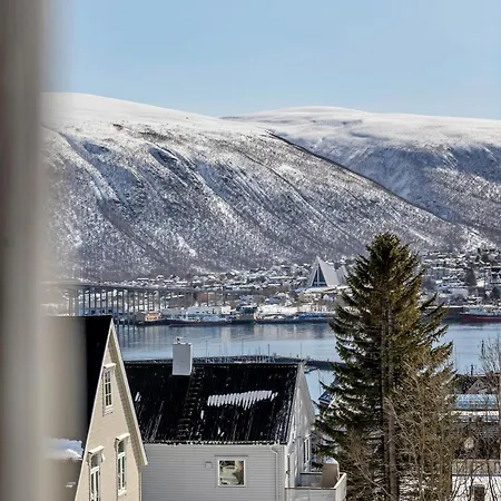 Lovely Center With Amazing Views And Free Parking! Tromso