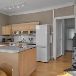 Leilighet Lovely Center With Amazing Views And Free Parking! *