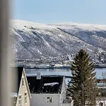 Lovely Center With Amazing Views And Free Parking! Tromsø